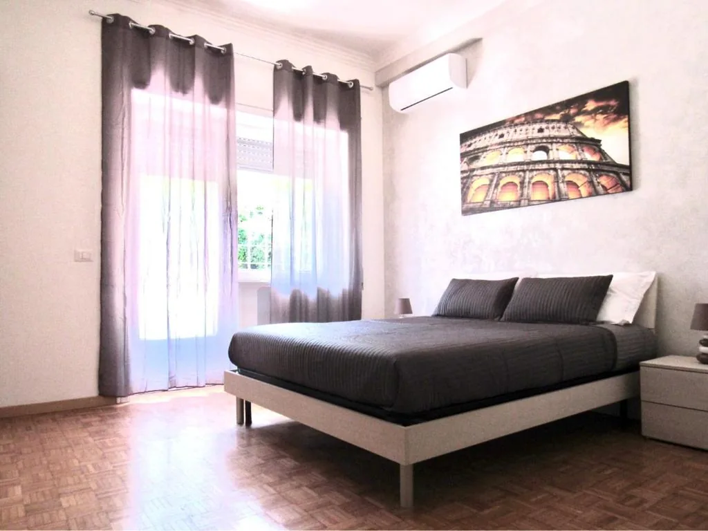Double Room with Balcony — Roema Guest House