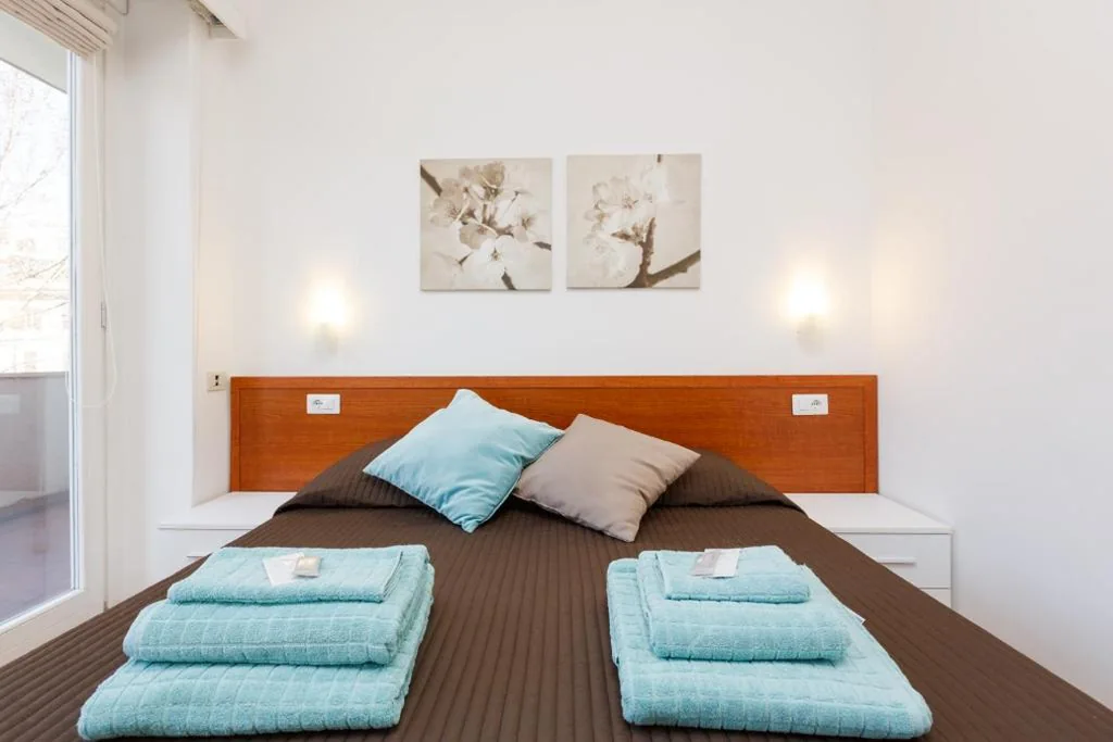 Double Room with Balcony — Roma Trastevere Relais Guest House