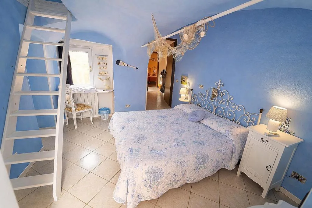 Double Room with Balcony — Romantic room nel Borgo di Cervo