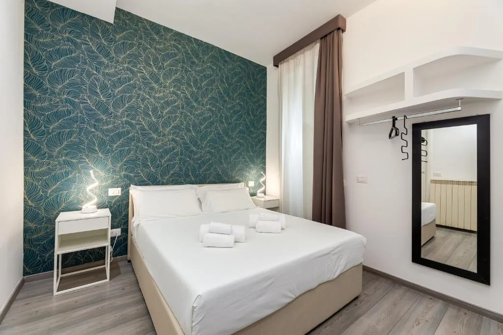 Camera Matrimoniale con Balcone — Spagna Boutique Suites