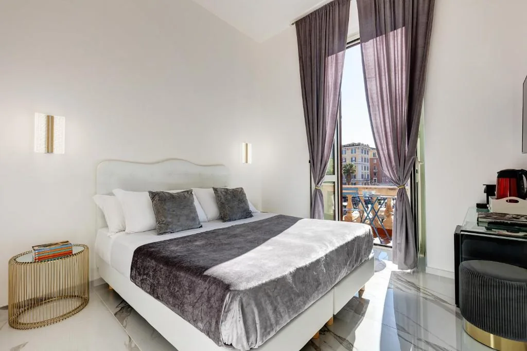 Double Room with Balcony — St. Peter Grand Suite