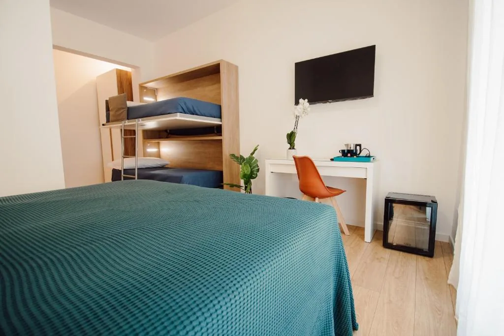 Camera Matrimoniale con Balcone — Sweet Dreams Guest House