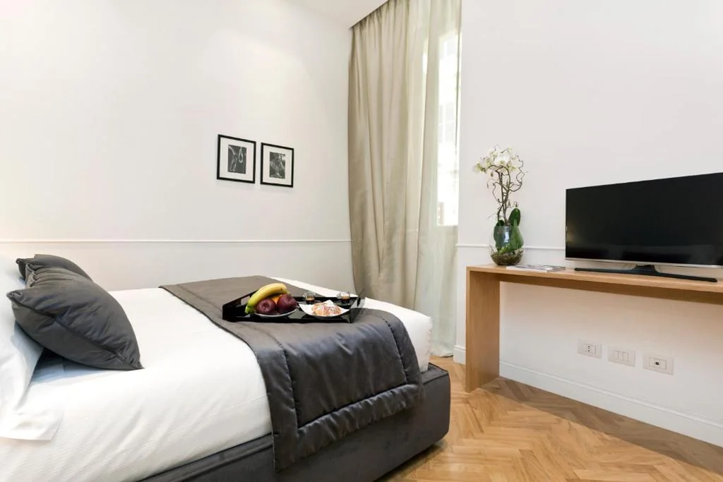 Double Room with Balcony — Vanity Navona