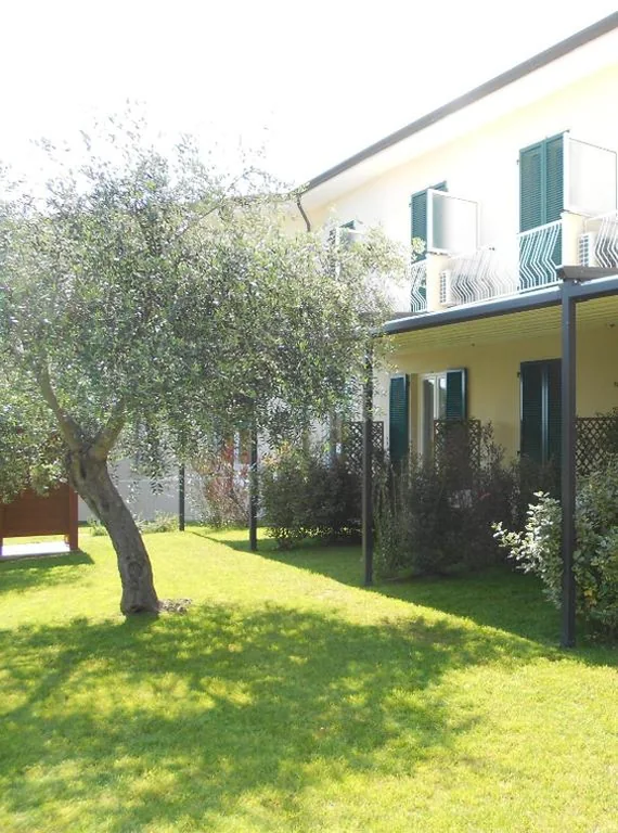 Double Room with Garden View — Albergo Blueline