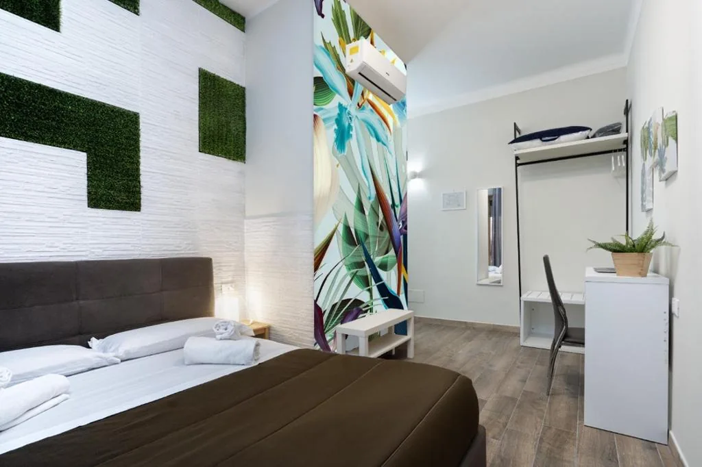 Double Room with Private Garden — Comfort Rooms Piazza Mariano Armellini