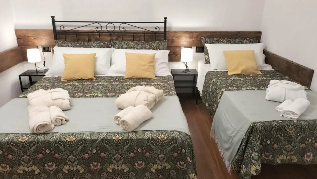 Double Room with Extra Bed — Affittacamere Armanino