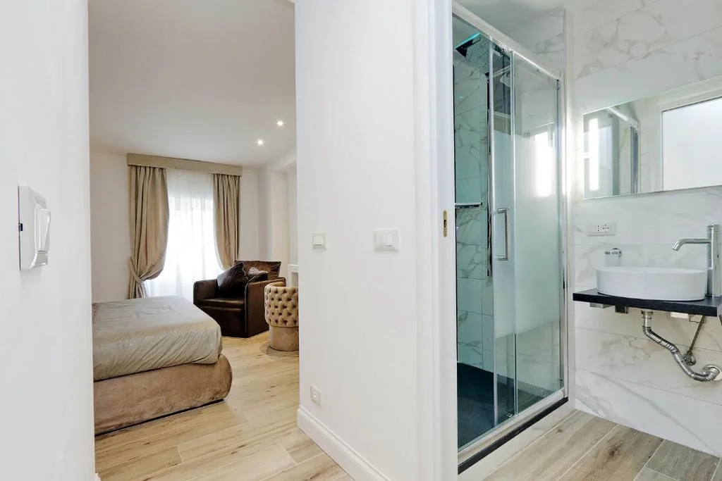 Camera Matrimoniale con Letto Supplementare — Relais Aquarium