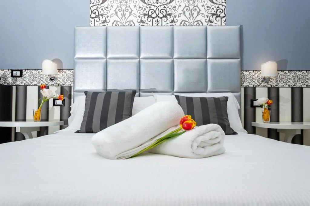 Camera Matrimoniale con Letto Supplementare — The Cicer One
