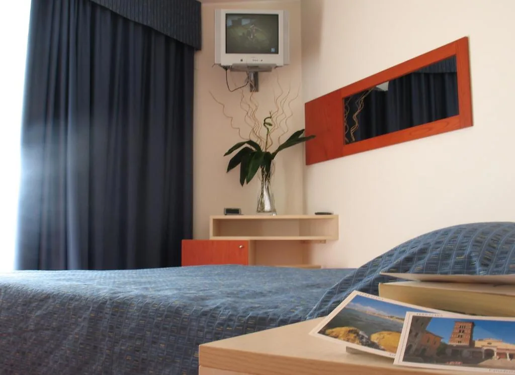 Double Room with Extra Bed — Torre Del Sole