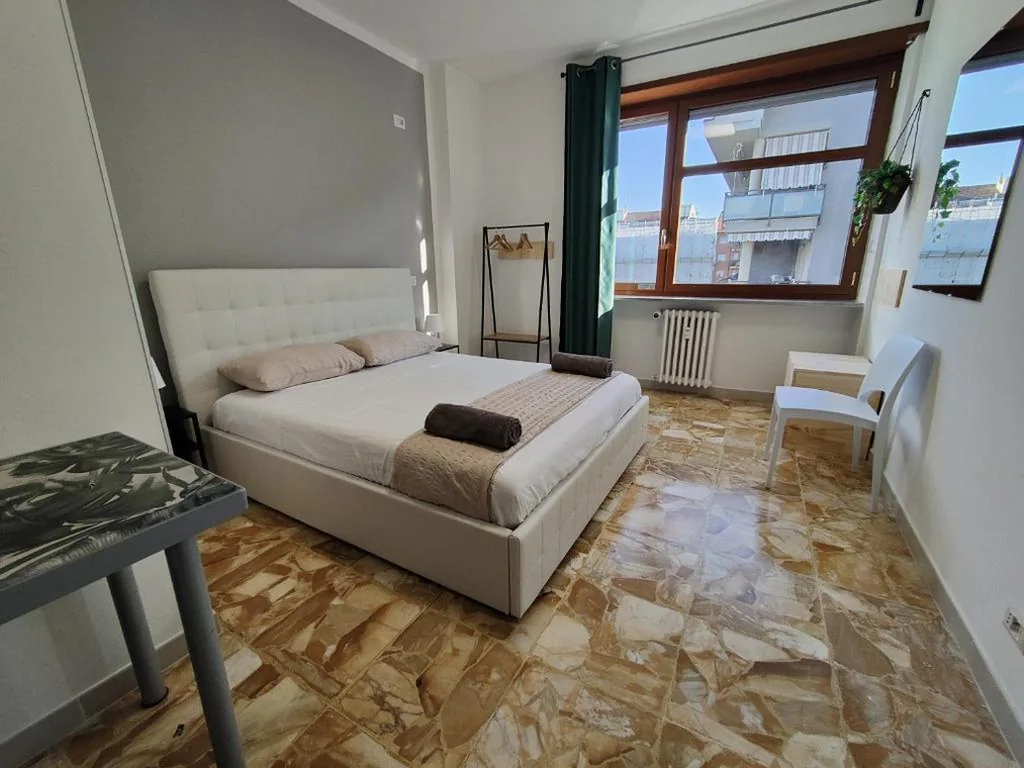 Camera Matrimoniale con Servizi Igienici in Comune — Affittacamere – Santa Rita Rooms