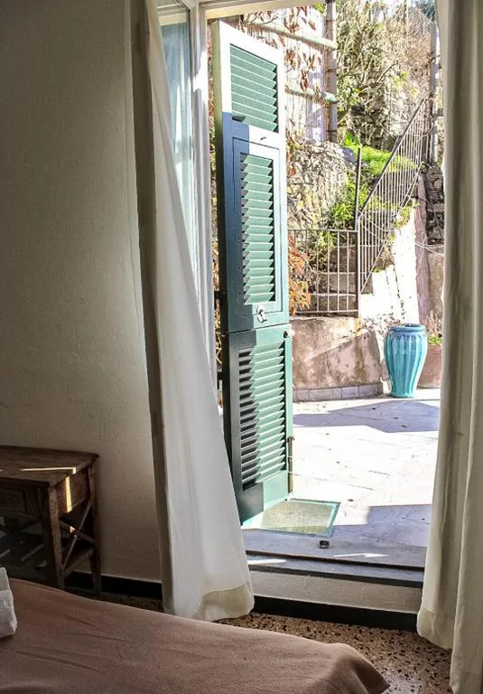 Double Room with Shared Bathroom — Pensione Sorriso