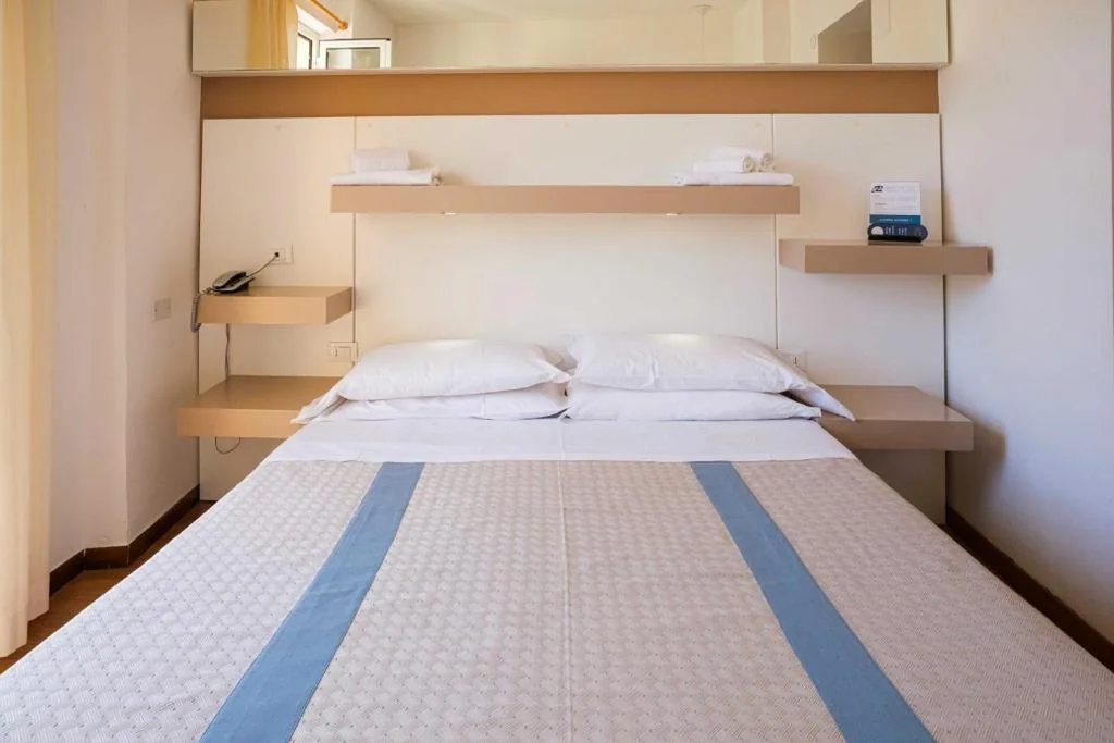 Double Room with Terrace — Hotel Melograno