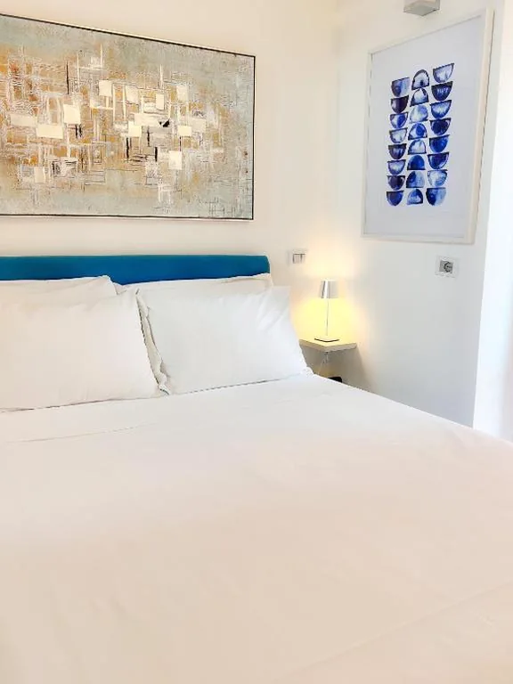 Camera Matrimoniale con Terrazza — La Ripa Camere Vernazza – The Spinnaker Suite