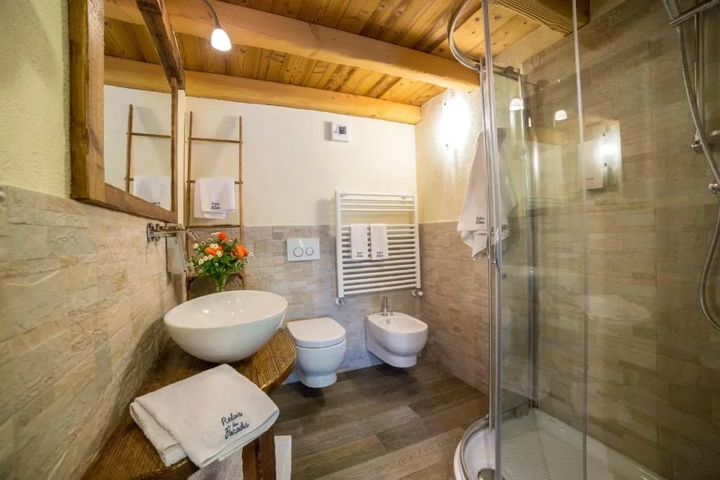 Camera Matrimoniale con Vasca Idromassaggio — Relais du Paradis Chambres d’Hôtes