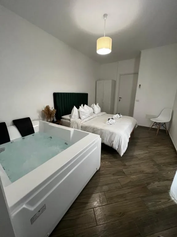 Double Room with Whirlpool Tub — Sea fly guest house