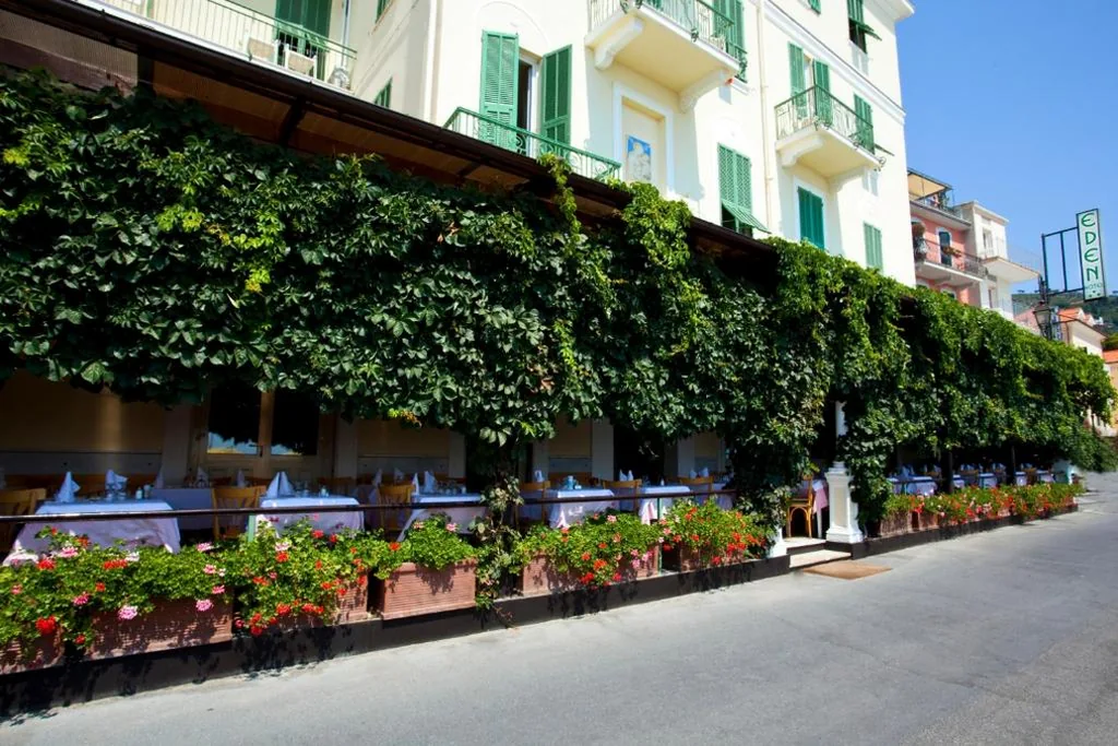 Double Room with City View — Hotel Eden Alaxi Hotels