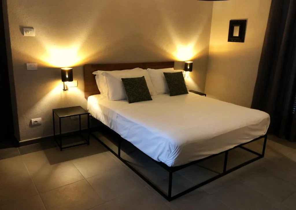 Camera Matrimoniale con Vista Giardino — Da Steu Rooms