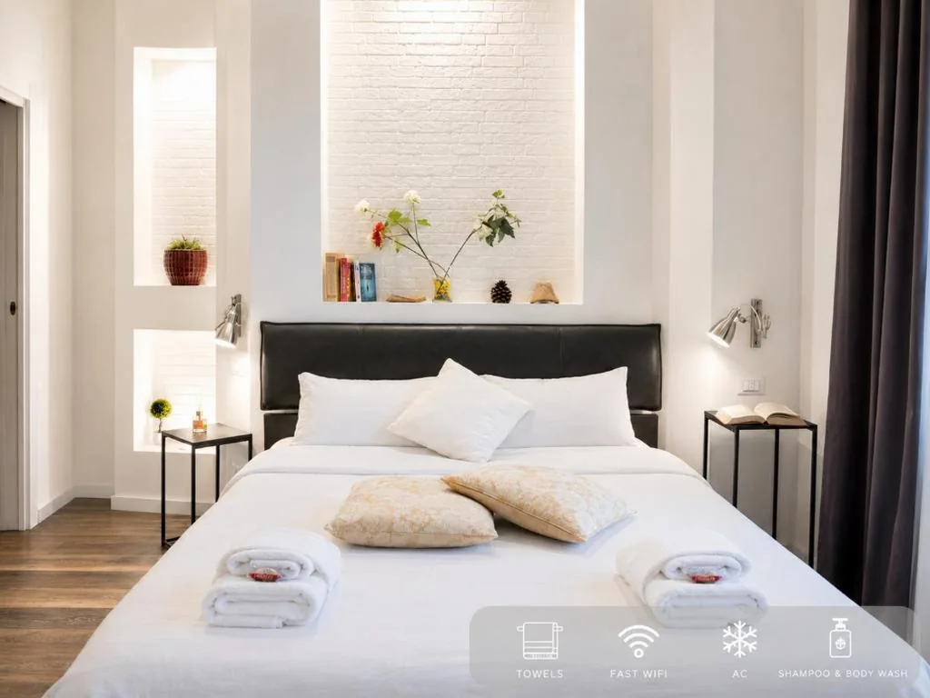 Camera Matrimoniale con Vista Giardino — Garden Rooms by Casa Proto