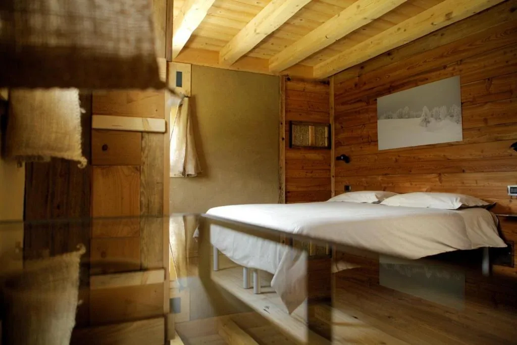 Double Room with Garden View — La casa di paglia B&B