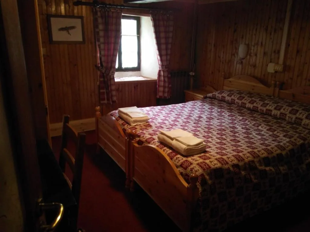 Camera Matrimoniale con Vista Lago — Chalet del Lago