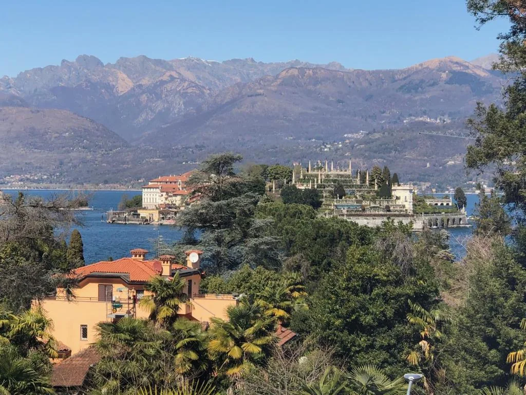 Camera Matrimoniale con Vista Lago — Hotel La Fontana