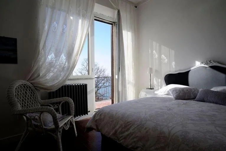 Camera Matrimoniale con Vista Lago — Il Caminetto Montefiascone