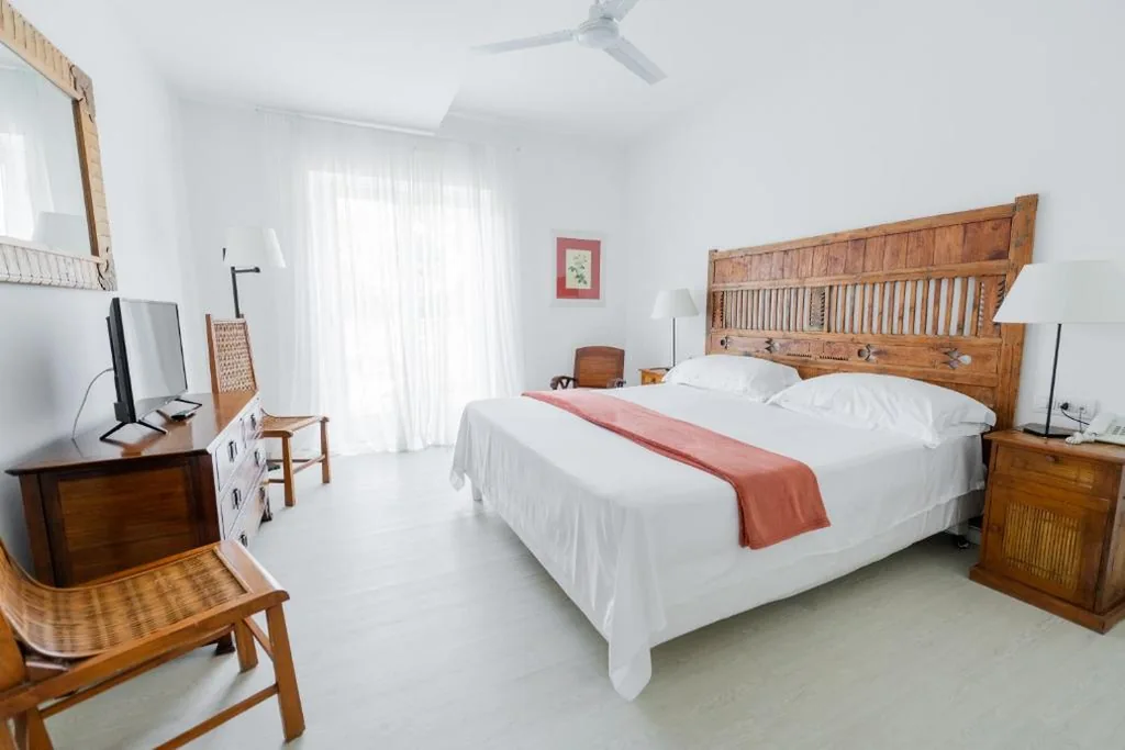 Camera Matrimoniale con Vista Lago — Il San Francesco Charming Hotel