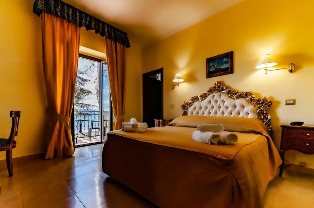 Camera Matrimoniale con Vista Lago — Loriana Park Hotel Sul Lago