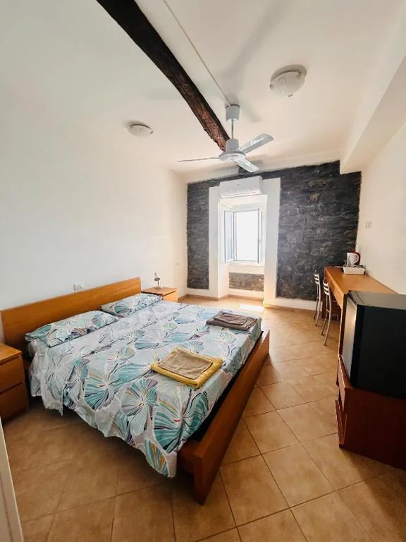 Camera Matrimoniale con Vista Mare — affittacamere nuova Vandiris