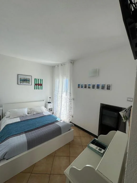 Camera Matrimoniale con Vista Mare — Affittacamere PZ