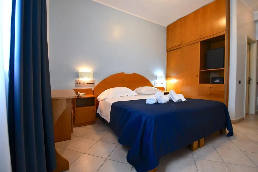 Double Room with Sea View — BAJAMAR BEACH HOTEL