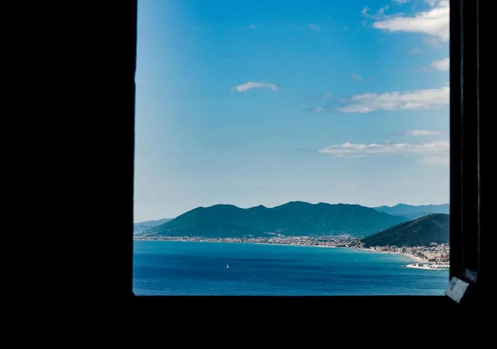 Camera Matrimoniale con Vista Mare — Blu Oltremare