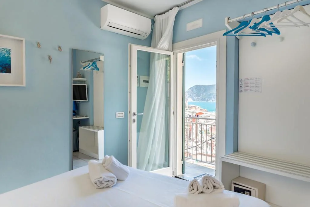 Camera Matrimoniale con Vista Mare — Casa Catò
