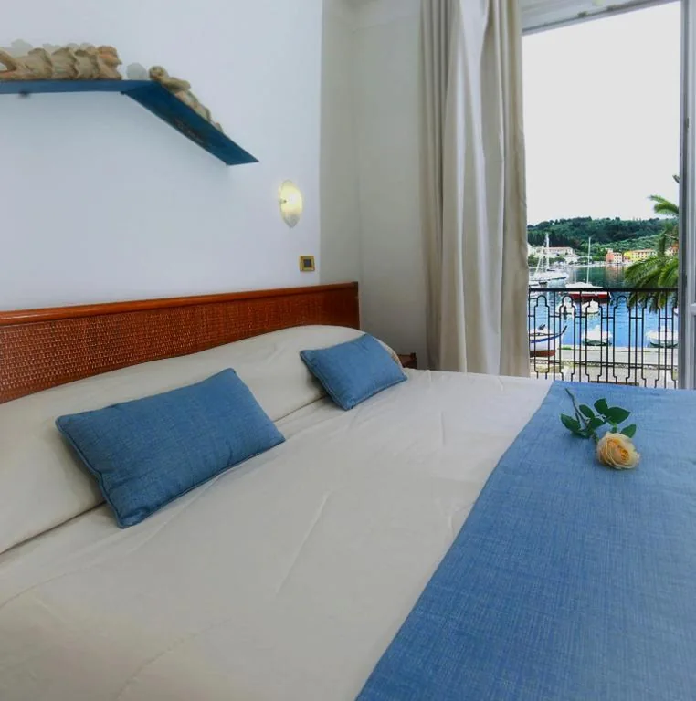 Double Room with Sea View — Hotel Della Baia