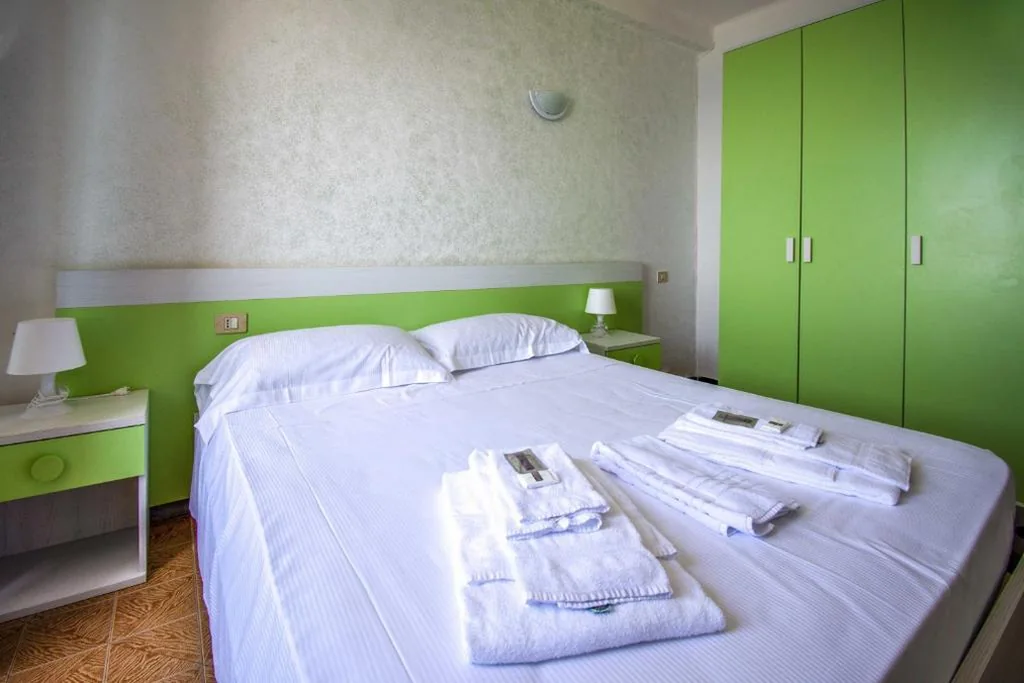 Camera Matrimoniale con Vista Mare — Hotel San Pietro Chiavari