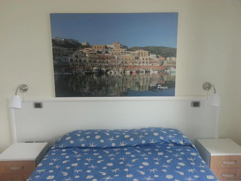 Camera Matrimoniale con Vista Mare — Hotel Tirreno Formia