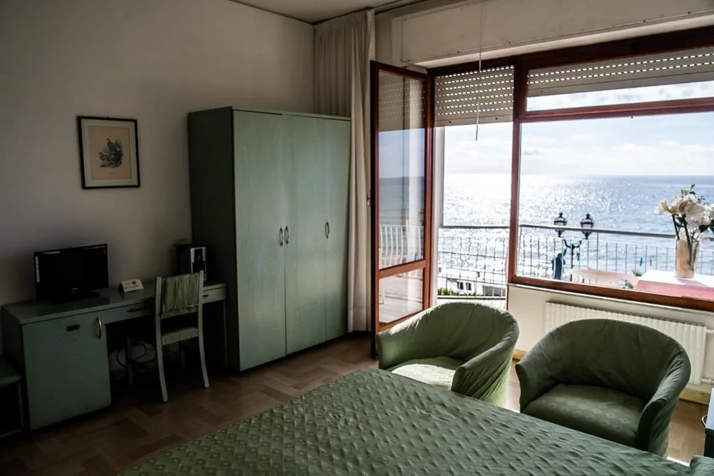 Double Room with Sea View — Hotel West End