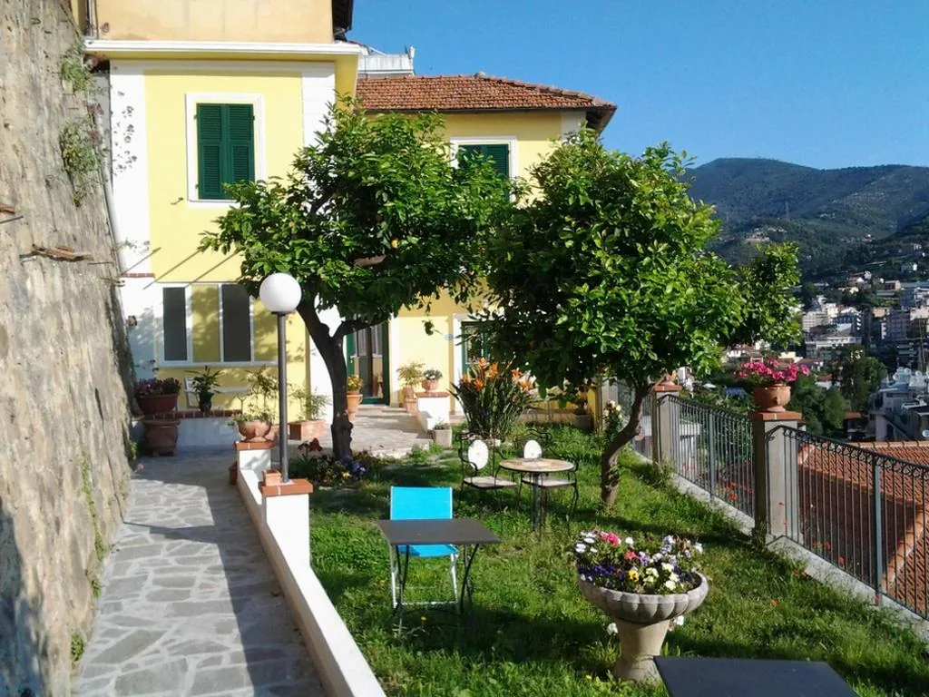 Camera Matrimoniale con Vista Mare — La Casa Del Sole