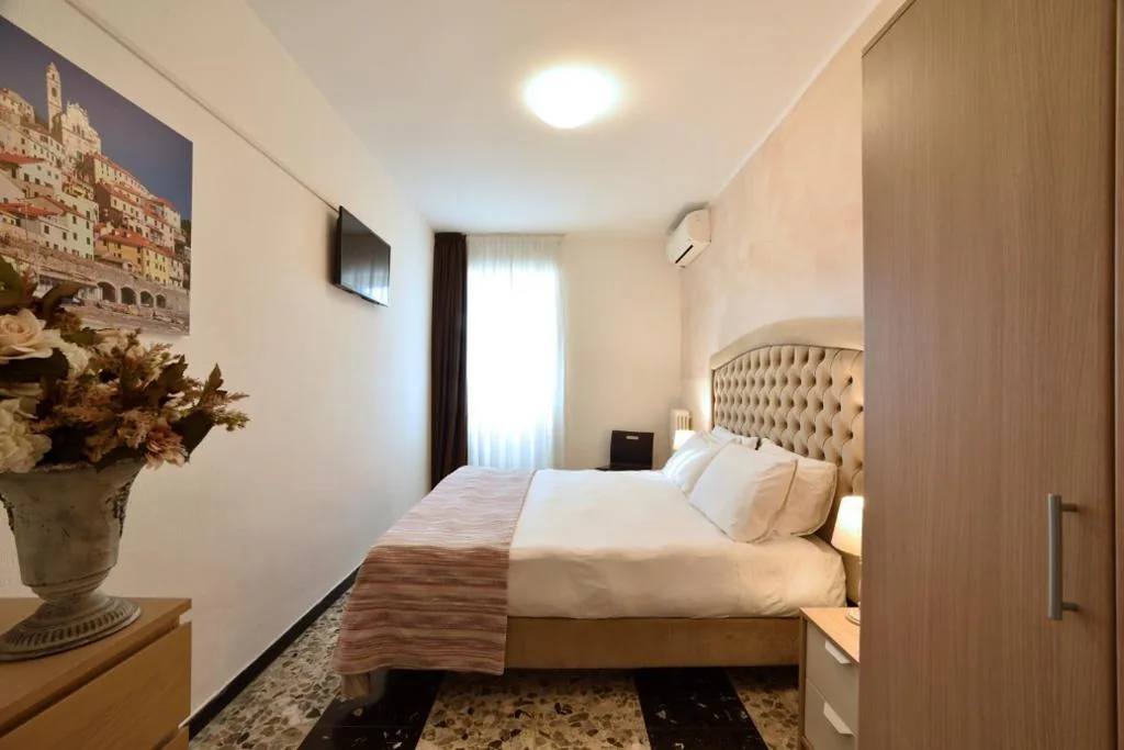 Double Room with Side Sea View — Hotel Ristorante La Marina Mhotelsgroup