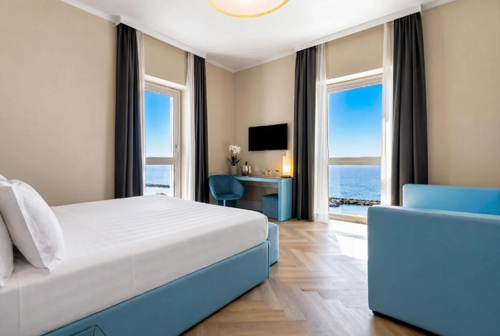 Camera Matrimoniale con Vista Mare — Miramare The Palace Resort