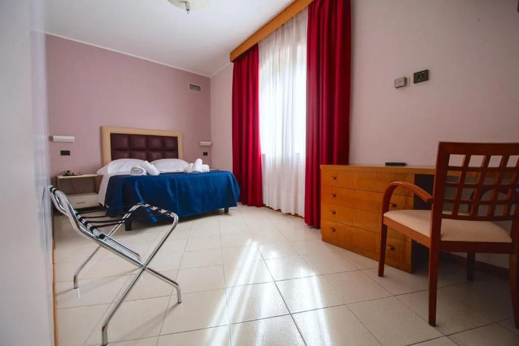 Double Room with Mountain View — BAJAMAR BEACH HOTEL