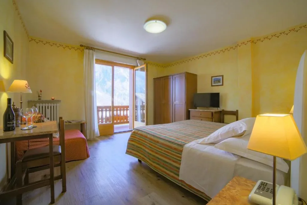 Double Room with Mountain View — Hotel Beau Sejour Pré-Saint-Didier