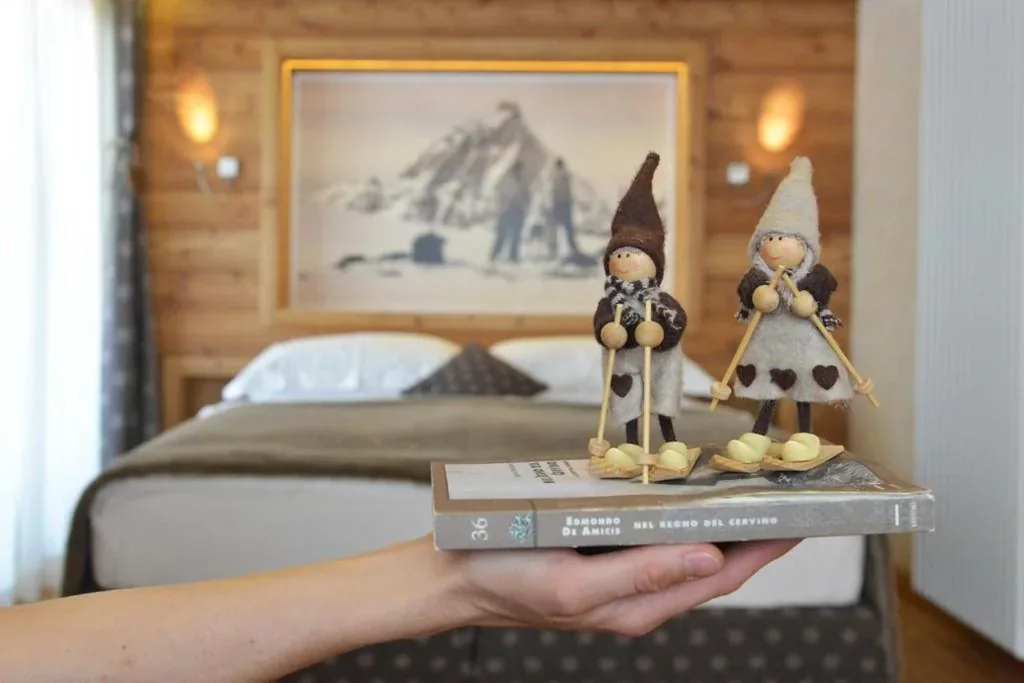 Double Room with Mountain View — Hotel Miravidi a Cervinia
