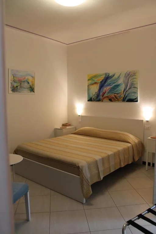 Camera Matrimoniale con Vista Montagna — Marianna Quiet Rooms