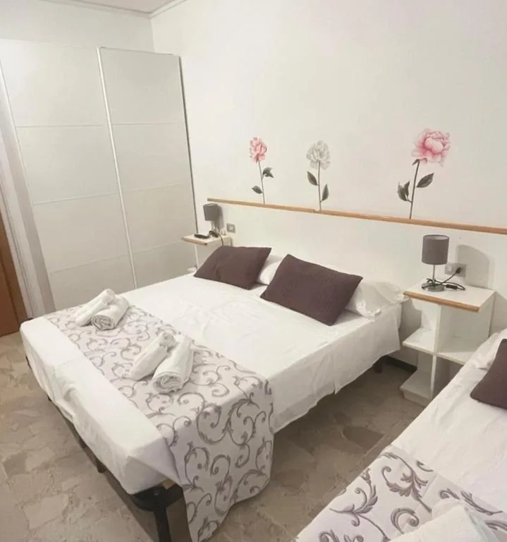 Double Room with Pool View — Hotel Villa Nicole