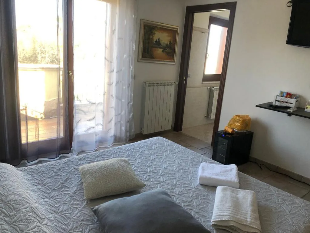 Double Room with Pool View — Luxury B&B Resort
