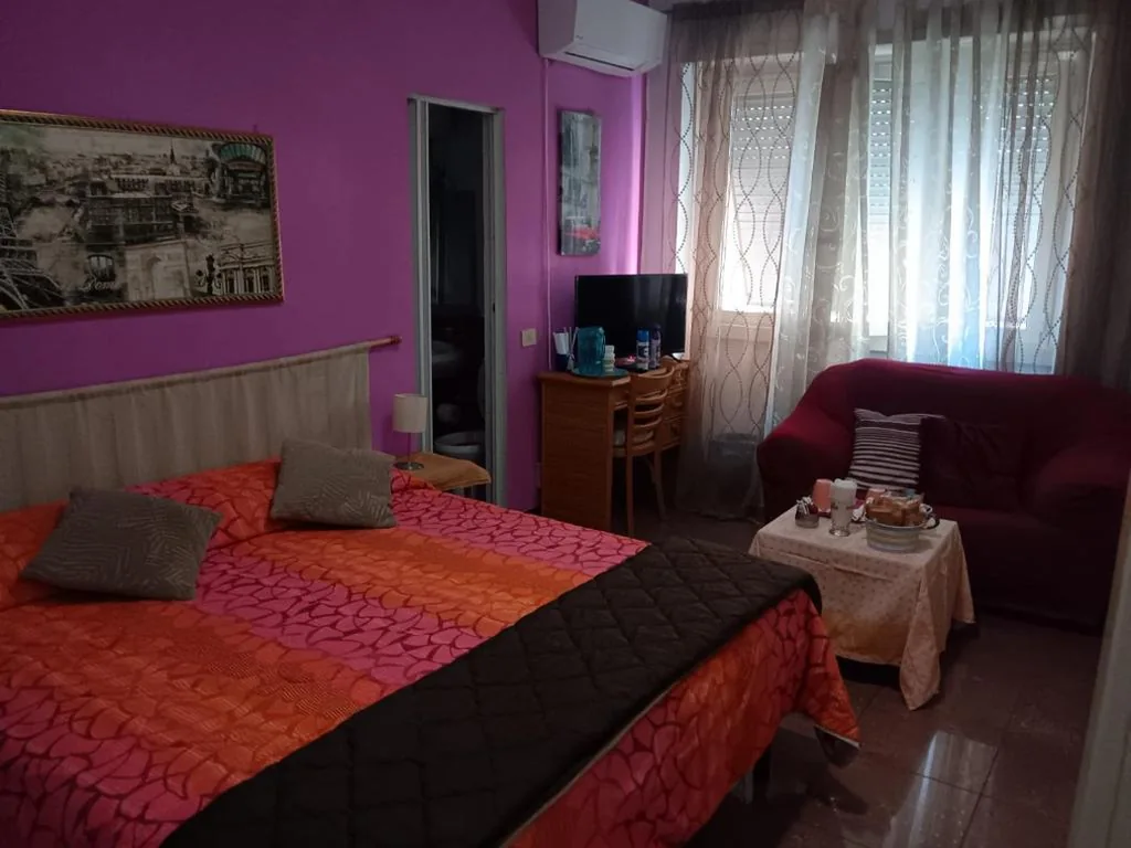 Camera Matrimoniale — Cosmopolitan B&B