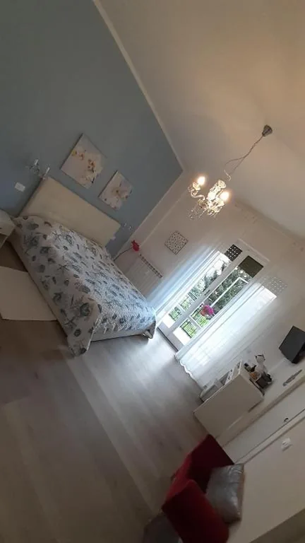 Camera Matrimoniale Deluxe (2 Adulti + 1 Bambino) — Casa di Kiki