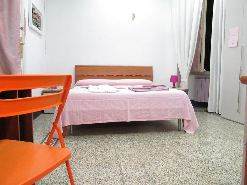 Camera Matrimoniale Deluxe (2 Adulti + 1 Bambino) — Guest House Erika