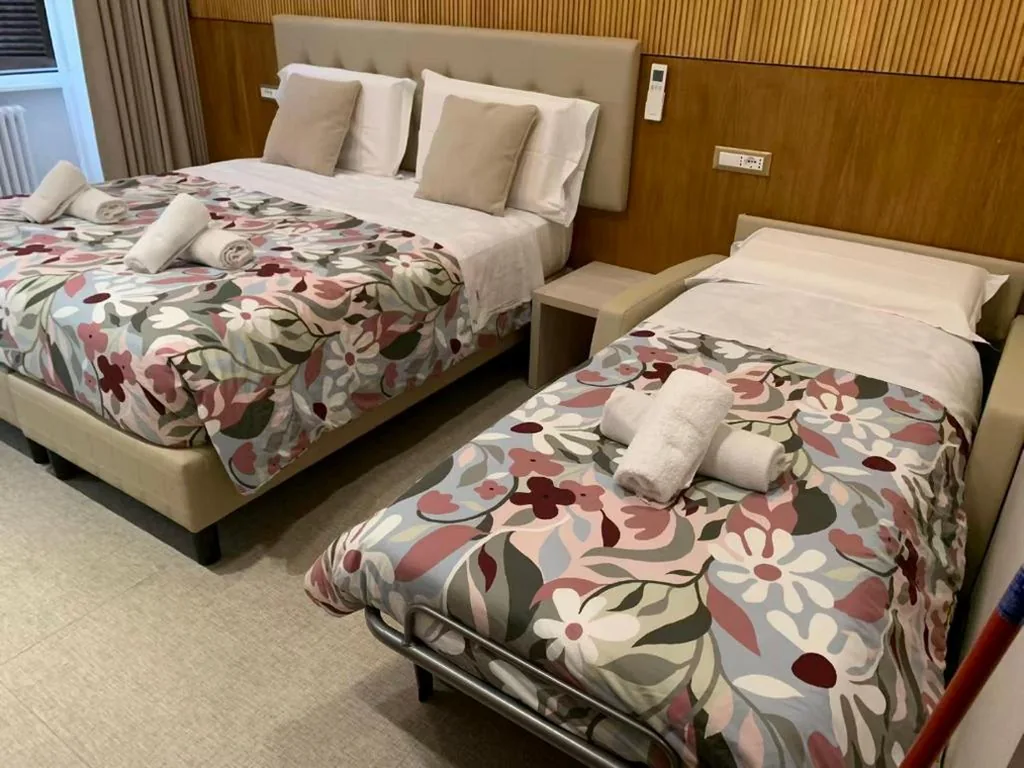 Deluxe Double Room (2 Adults + 1 Child) — Luxe roma